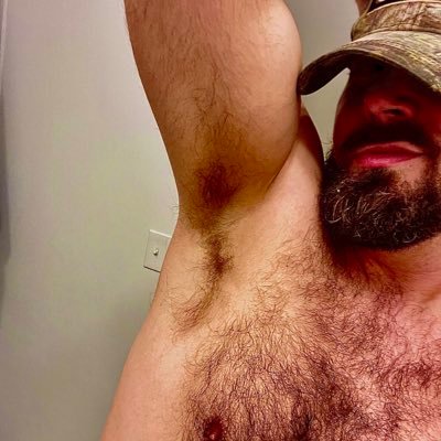 stonedb8br0's profile picture. Popper bating, pot smoking, nut tugging, sweat wearing, country dude. DM friendly!