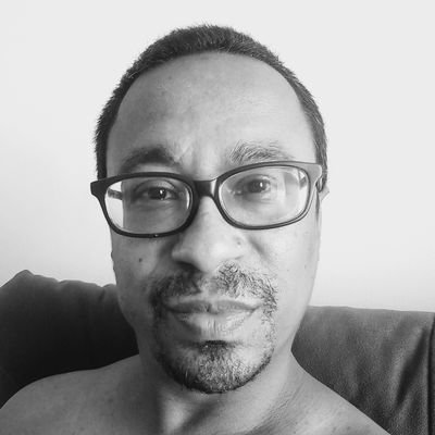 JoacilFilho's profile picture. Gente boa, honesto, trabalhador, amante de carnaval, shows, teatro, café, dormir, chocolate, política, beijar na boca, não necessariamente nessa mesma ordem.