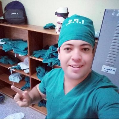 “Si no puedes ser insustituible, hazte inolvidable“
