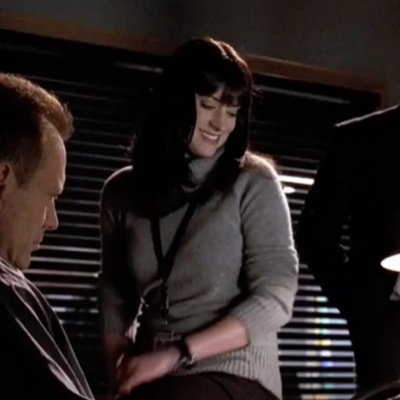 she/her . in love with emily prentiss