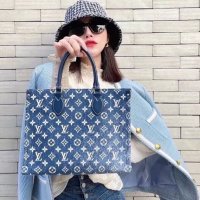 Luxury handbags(@luckysherrysto1) 's Twitter Profile Photo