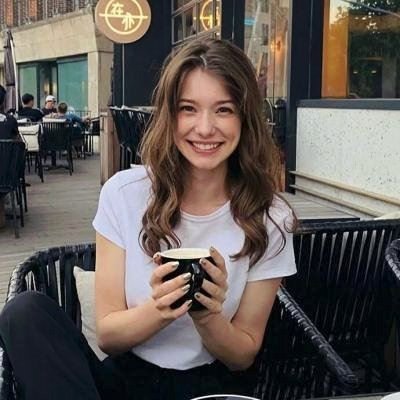 AlexConsejo61's profile picture. Surfing on highs and lows ! Always bullish 🐃NFT believer and addict 🔆 Take whatever possible from the golden river of crypto fever 🌡 Be fool seriously !