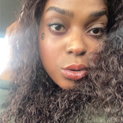 xXLilOleHippie's profile picture. arrhythmic like a metronome. 💡// atl 📍 😈♋️😇 Cancer ☀️// Virgo 🌖 // Virgo ⬆