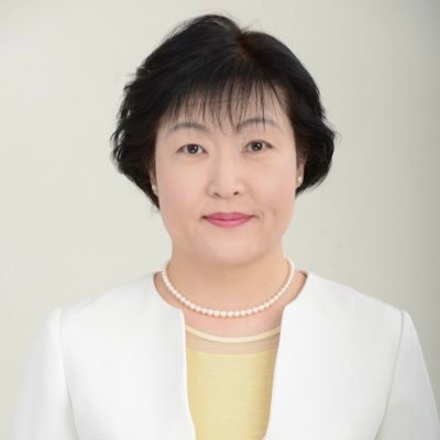 公明党藤沢南支部支部長/  長野県短期大学家政学科卒/栄養士🍳/防災士🧢/夫と二男一女の5人家族/趣味は映画鑑賞、読書/好きなスポーツはスキー⛷バドミントン🏸/片瀬在住