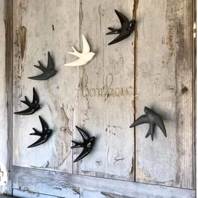 Christel_XIV's profile picture. On reconnait le bonheur au bruit qu'il fait lorsqu'il s'en va