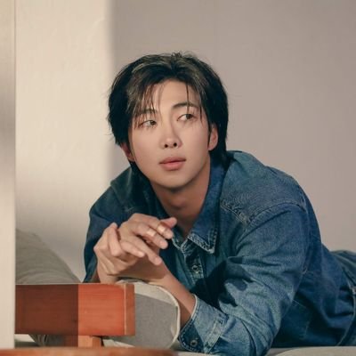 Pronouns - she/her | 22
▪️Fan account for BTS
▪️Focused more on Kim Namjoon. So content will be more Joon centric. 💜

Stan Linkin Park