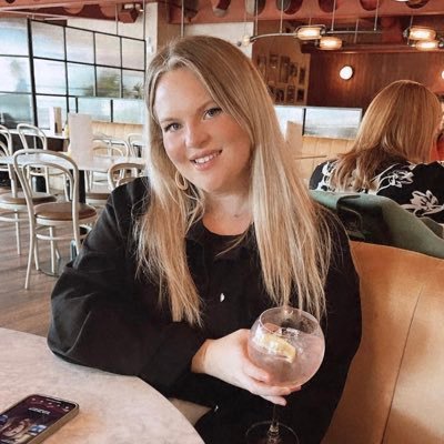 emilylou_92's profile picture. 