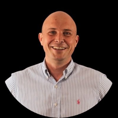 Founder Frontline Equity ▶️ https://t.co/mdPHkLWmda | Guiding scale-ups and start-ups | Starting a business requires courage, scaling one up demands experience