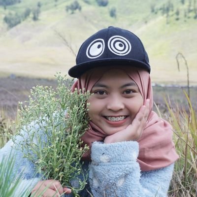 Devie_12's profile picture. Full atau tidak sama sekali