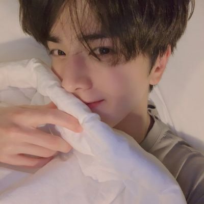 bbanghonely's profile picture. : ♡ ⤹ ぃ ﾟ. #김영훈 #지창민 #이주연 🍒 | #더비 #𝐓𝐇𝐄_𝐁𝐎𝐘𝐙 ☁︎·̩͙✧  더보이즈 | ↷ ⋯ ♡ᵎ