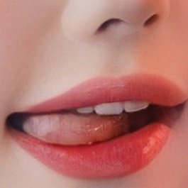 D9RHNF1xacJxUof's profile picture. 智性恋｜碎碎念x日常x幻想｜不是黄推，别来各种吊图和黄色废料，来了就是找骂。｜