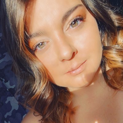 flaaffyy's profile picture. hello fluffs I’m Blayre aka FLAAFFY!! I am a verity streaming. I love playing all kinds of different games and also trying new games!