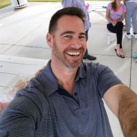 Ryan Reynolds (@ryanbreynolds) 's Twitter Profile