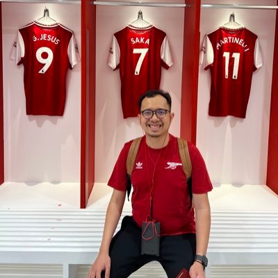 LLB. Ex Advocate & Solicitor. Legal Manager. Gooner.