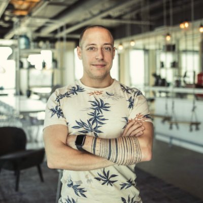(dys)Functional programmer in TypeScript
Founder @type_driven
Rants about #fp #startups #tech #js #ts #cloud #ai #crypto and all other buzzwords
