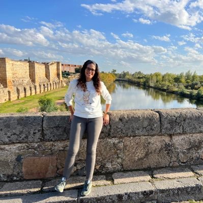Marina_Ort's profile picture. Lectora 📚 Periodista 📝Marketing y Social Media en @ideanto 📲 Blogger literaria 🌍📸✈️🌳🌊 📍Málaga 📩contacto@cargadaconlibros.com 📸 @cargadaconlibros