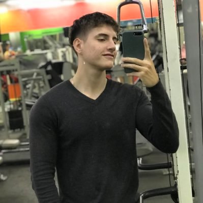 Mdql28's profile picture. 