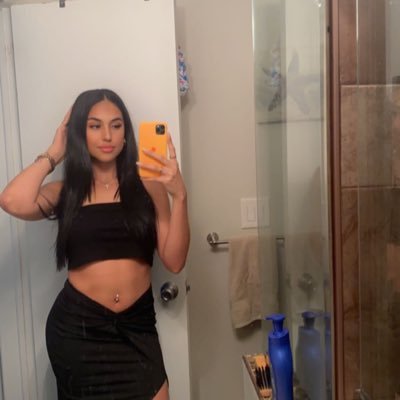 lizzzferreira's profile picture. dominicana🇩🇴