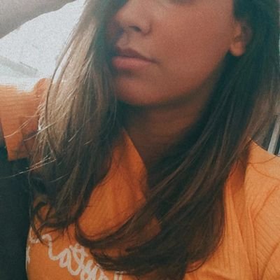 JessiccaBLopes's profile picture. Pequenas frases podem condensar princípios eternos que impactar uma vida inteira. 🔃