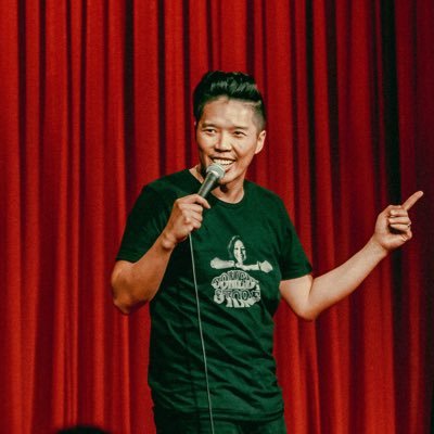 Asian Sex Symbol • Willing to do a white accent • seen @RoastBattle • writer @historicalroasts on Netflix