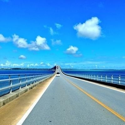 みんなおいでよ宮古島🏝 ┊︎ 写真垢 島🏝海空飯空港が被写体。┊︎2018年2月沖縄宮古島市の伊良部島に移住。┊︎ただいま新規事業立ち上げ中のためリプ返せないです🥺