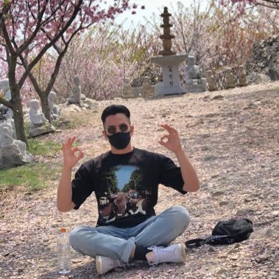 CesarSa1ad27's profile picture. eat a burger with no honey mustard