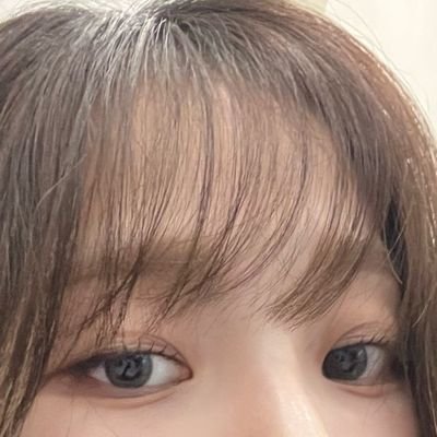 poninyakarina's profile picture. Akun khusus baca au