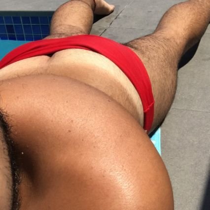 Goloso de verga, me encanta la leche de macho peludo, vergas gruesas, venudas,prieta,peludas, grandes, chicas, en fin me encanta la verga y la leche😍🍆💦