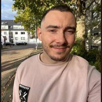 AlexSchnell2012's profile picture. Medizin-Student @hhu_de. Into #FOAM. Pro individuelle Freiheit. #StandwithUkraine #FuckPutin #noAfD #FreeGazaFromHamas