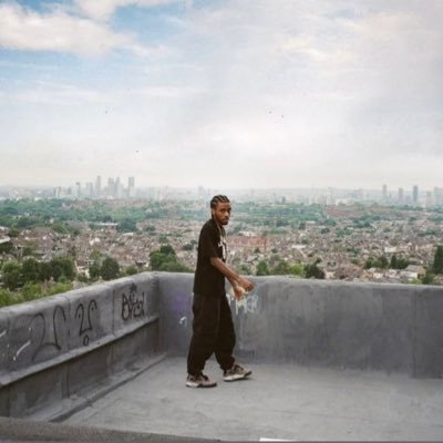 Pharmacist • Visual Artist Growing @vomnetwork