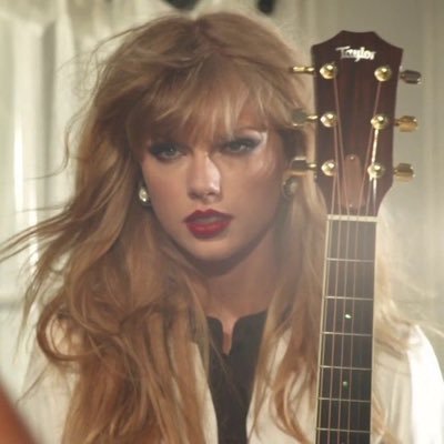 im obsessed with taylor if that wasn’t obvious enough