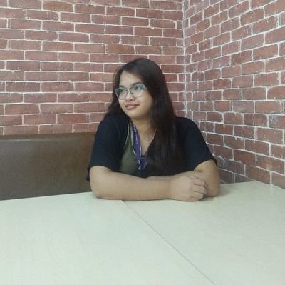 itsmemiksiedust's profile picture. 