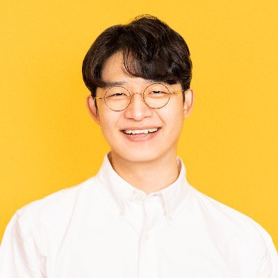 평범한 남편, 아빠, 집사. 프론트엔드 엔지니어. 책을 수집하는 게 취미. 식물을 키우는 중. 스콘을 너무 좋아함. 일상 이야기, 엔지니어링 이야기.
