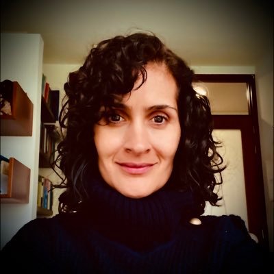Abogada de profesión / docente universitaria de oficio y corazón