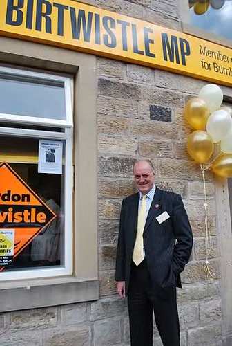 Former Government Apprenticeship Ambassador and MP for Burnley & Padiham 2010 - 2015. Councillor for Coal Clough and Deerplay since 1983. 
#bestforburnley