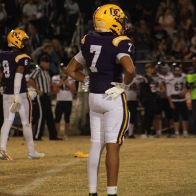 GoD first 🙏🏾, c/o 23🎓ATH Desoto Central High School🐆 3.8gpa |HT 5'10|WT 172|Philippians 4:13 gmail:Twelch021@gmail.com 662-541-2789 @Cheetahu7v7