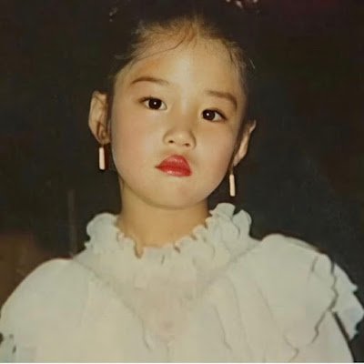 amantamour1's profile picture. 