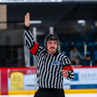 Airfield Operations @yvrairport Lead of Officiating Development/ Referee In Chief @AMHA_Hockey & Abbotsford Female MHA, POC Firefighter 👨🏻‍🚒