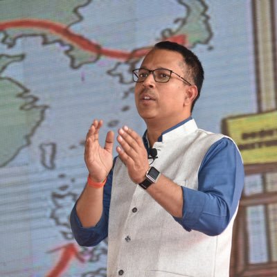 Professor - BHU। Teacher (fulltime) । Explorer @NatGeo । @jagrannews panelist । Alumnus - @unitartu । मै #प्री-हिस्ट्री लिखूँ🧬, तुम #बनारस समझना🌈