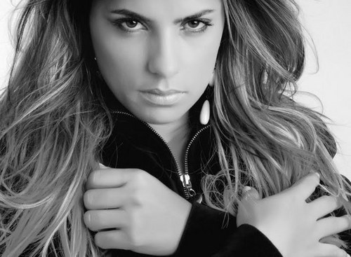 Yarinhavellasco's profile picture. Vocalista da Banda Elétricaz 
Twitter atualizado pela cantora e sua assessoria