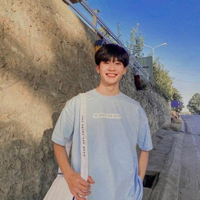 coollering's profile picture. thích thì nhít 😋😋