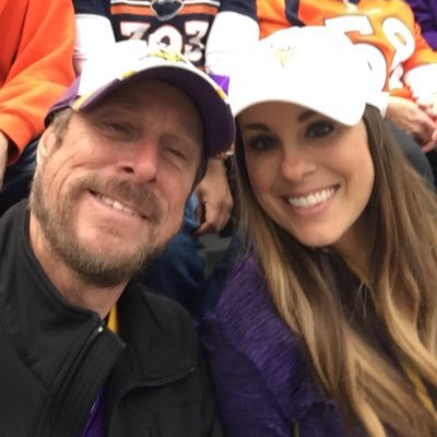 vikfan512's profile picture. 