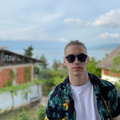 Milosh0vsky's profile picture. CS2 guy. 22🇲🇰🇺🇦