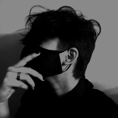 kamrayyy's profile picture. Just peachy 🥂
Shukr Alhamdulillah ♥️
                  everything is family 💫