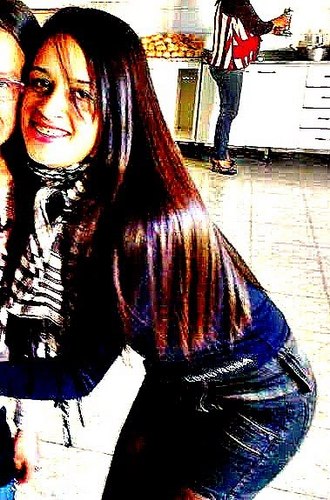 Leonina, 20 anos, #GremistadeCoração, pekeninah, parceria (cada um tem de mim o ke merece), adora agitos, namorado, academia... ker mais #segueai ' flw!