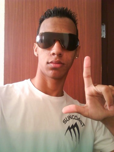 Ahh, euh? Sem noção, Twitcamzeiro, nada inteligente !  Sou mais do que o seu olho pode ver (8) ∞... rsrs ; )