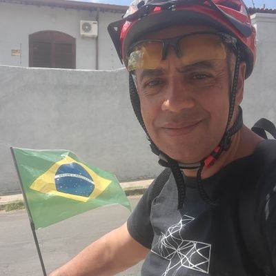 derlopeslopes3's profile picture. 