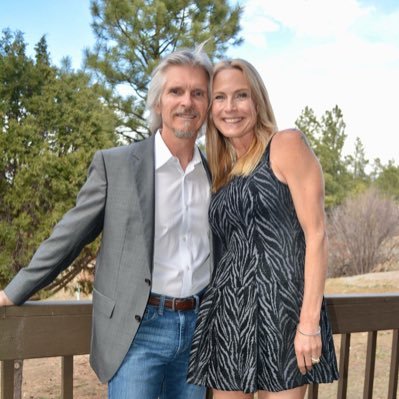 Retired corporate healthcare executive and healthcare consulting company CEO. Veteran and conservative patriot. Husband, musician, and lover of life.