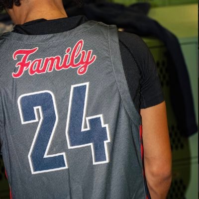 jayy_2smooth's profile picture. C/o 2024 #24