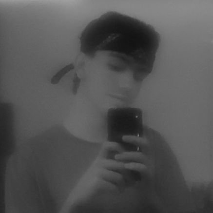 Januza14xv's profile picture. 